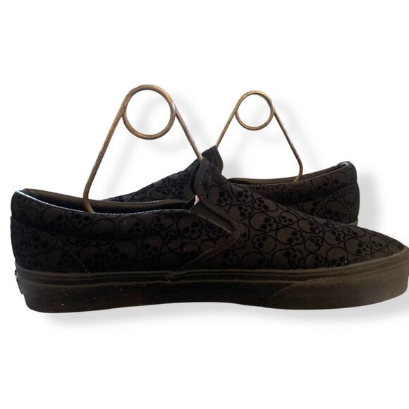 Vans Mens Classic Flocked Skulls Black on Black Velvet Burnout Purple Lining 12 - Picture 10 of 12